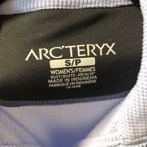 Beautiful Blue Arc’teryx Track Jacket - Picture 4 of 5